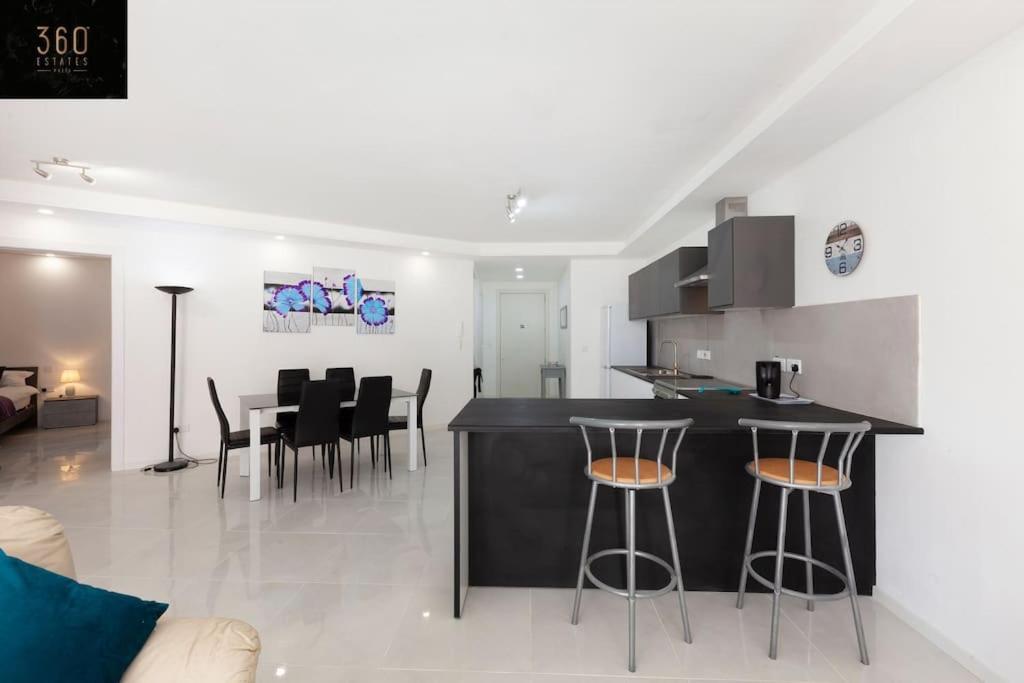 Spacious 2Br Apt In Qawra - Perfect For Families By 360 Estates St. Paul's Bay Exteriör bild